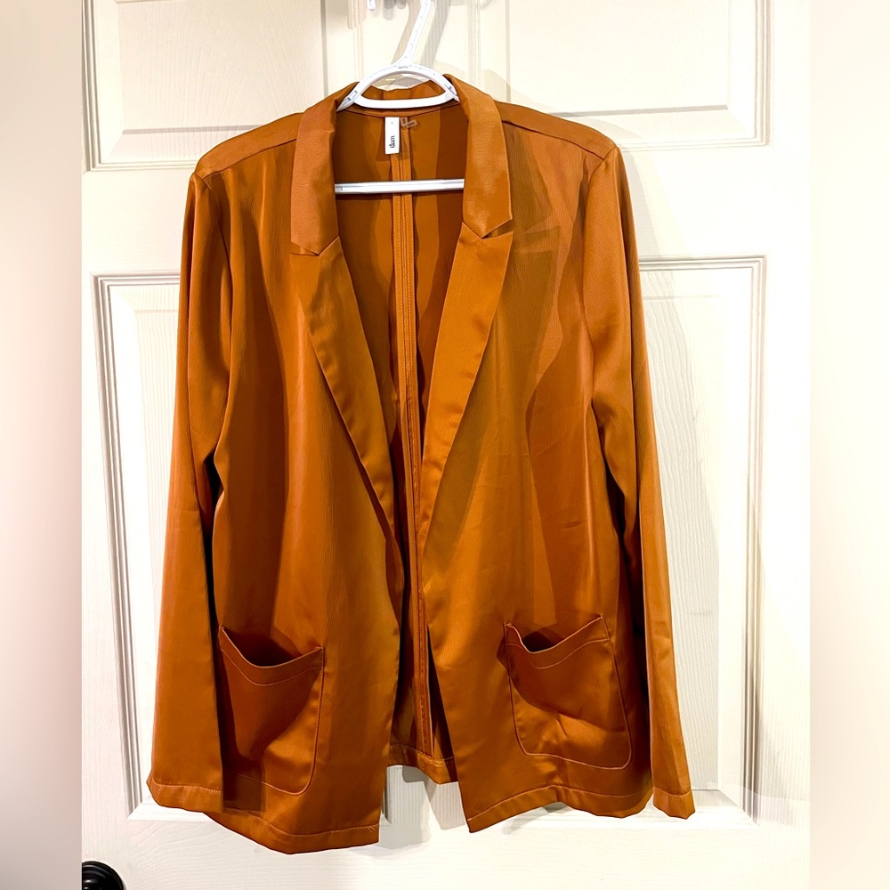 Silky blazer
